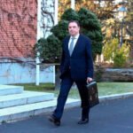 Asaja no lo duda: Pide la dimisión de Luis Planas por la sentencia del Supremo a favor de los productores de Cava en Extremadura