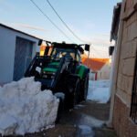 El papel que están jugando los agricultores y ganaderos en plena crisis por Filomena les convierte en la UME de los pueblos