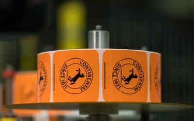 Continental reduce el número de pegatinas usadas en sus neumáticos