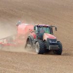 Castilla-La Mancha retrasa la solicitud de la PAC hasta el 15 de mayo y aplicará la condicionalidad laboral para poder cobrarla