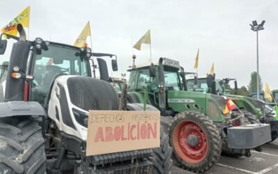 Tractoradas dispares en Huesca y Jaén en protesta ante la reforma de la PAC