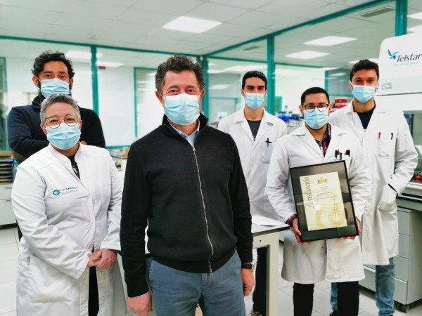 Futureco Bioscience acredita su laboratorio de análisis químico