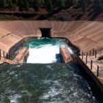 Ribera niega una guerra del agua con los regantes y estos le advierten de que estarán «enfrente» si recorta los caudales