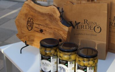 «La Reina del Verdeo» lanza al mercado sus primeras aceitunas con #IGP. Es ya la cuarta envasadora, en un año, en lanzar al mercado su gama de productos amparados con la IGP #Aceituna Manzanilla de Sevilla y la IGP Aceituna Gordal de Sevilla.  #sevilladedondevienenlasaceitunas