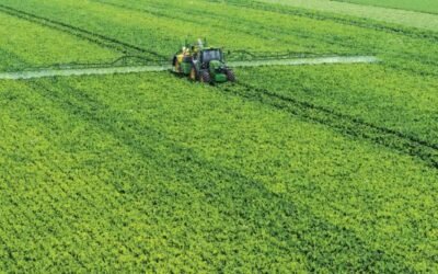 Nuevo pulverizador arrastrado John Deere R975i