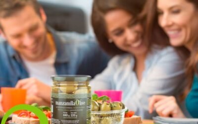 El pasado #viernes celebramos el #DíaInternacionaldelaAmistad. #confraternidad entre todas las #naciones, #países, #culturas y #personas. No hay mejor #plan para celebrarlo que con una buen #aperitivo y rodeados de #amigos. #olives #aceitunas #manzanillaolive