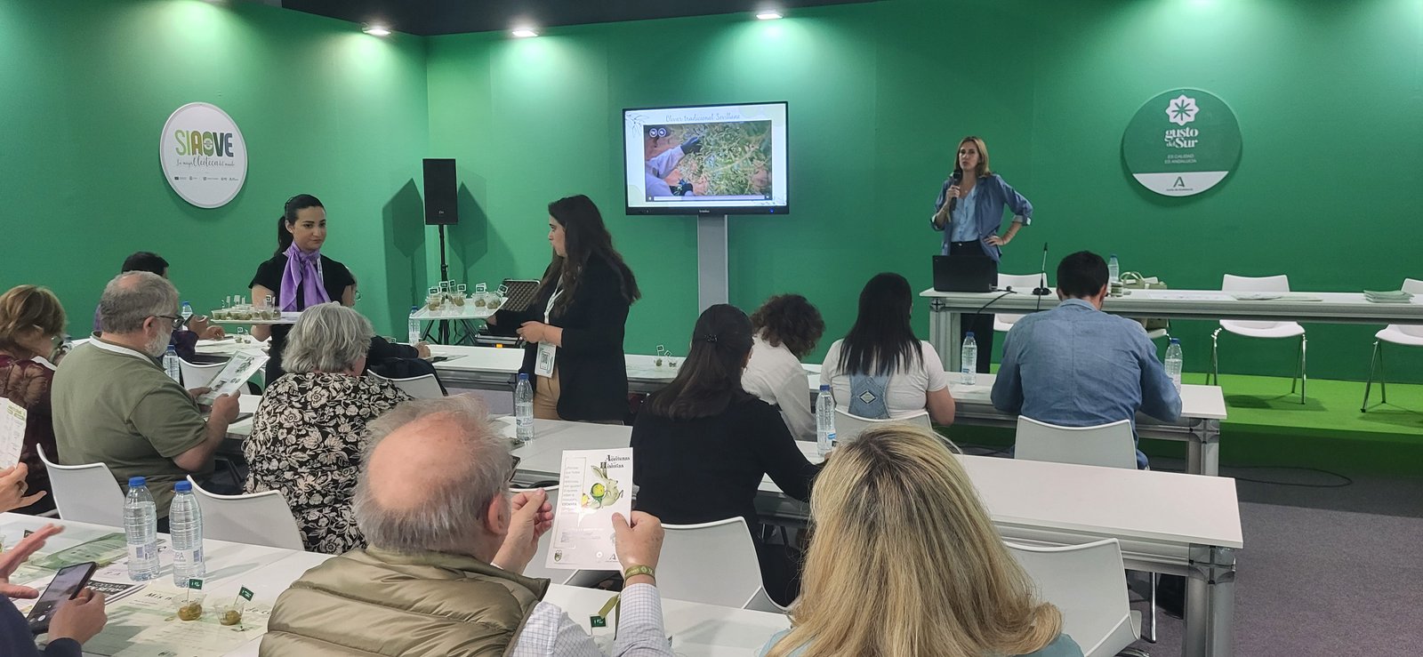Un viaje a través del sabor: la cata de Manzanillas y Gordales en Expoliva 2025 9