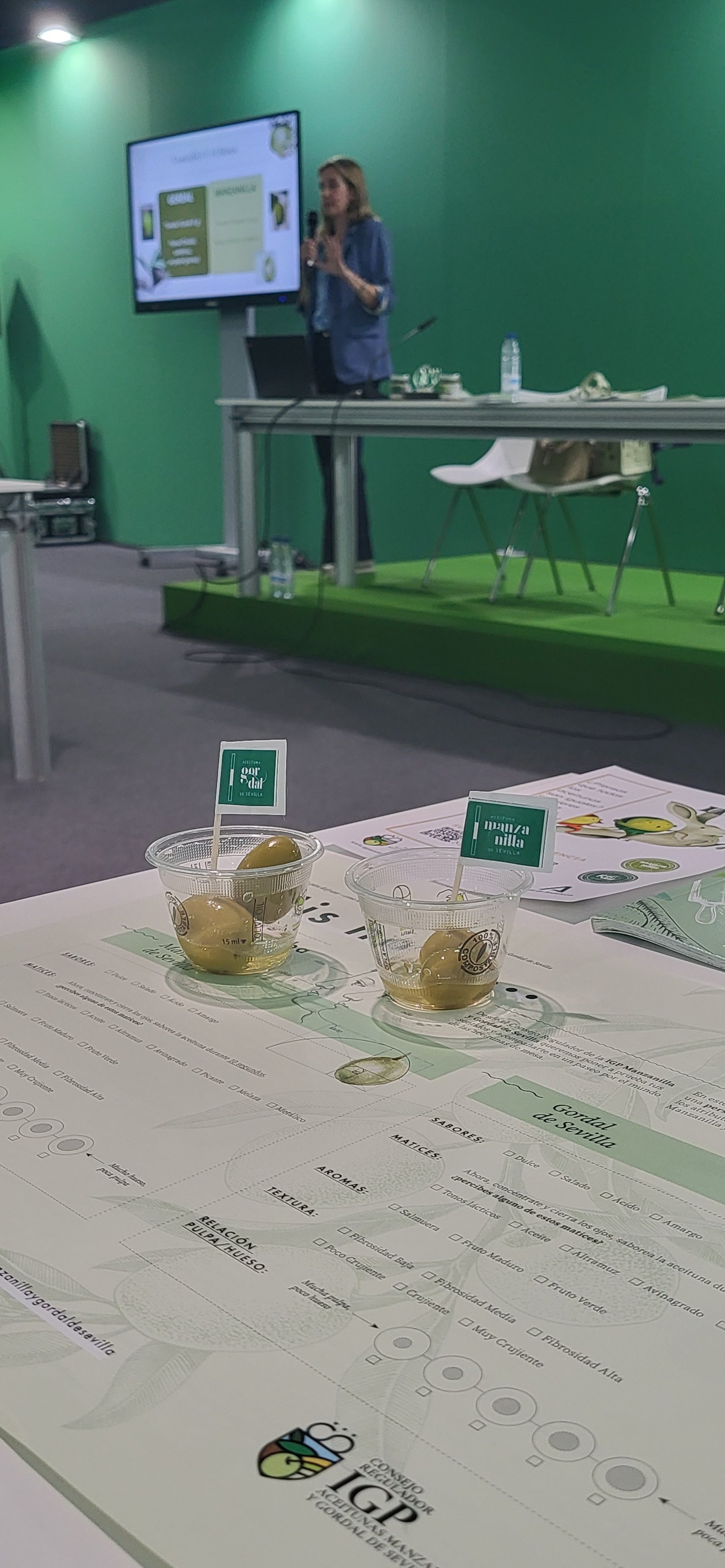Un viaje a través del sabor: la cata de Manzanillas y Gordales en Expoliva 2025 11